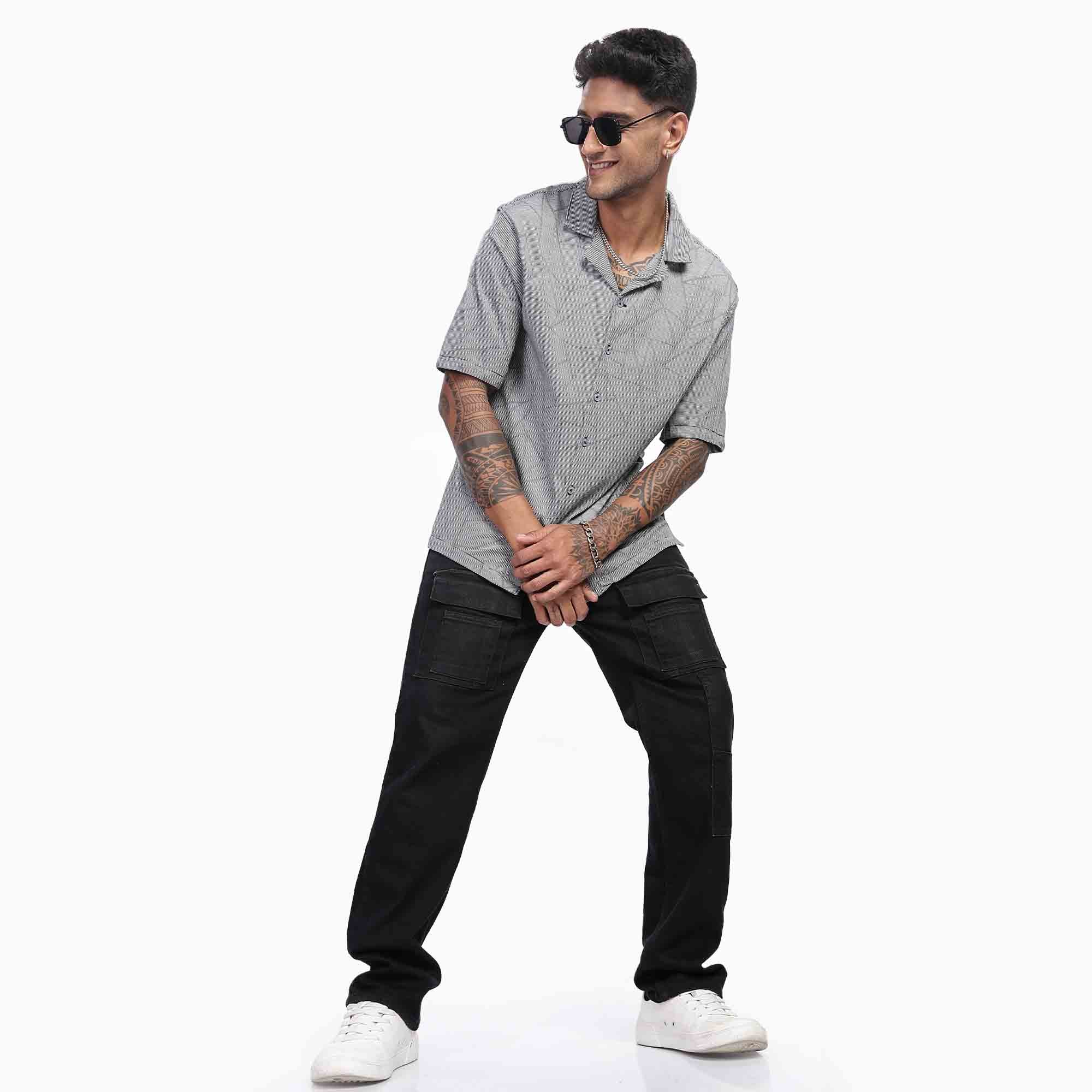 Cuban collar Oversize Short Sleeved Shirt with Polygon Design