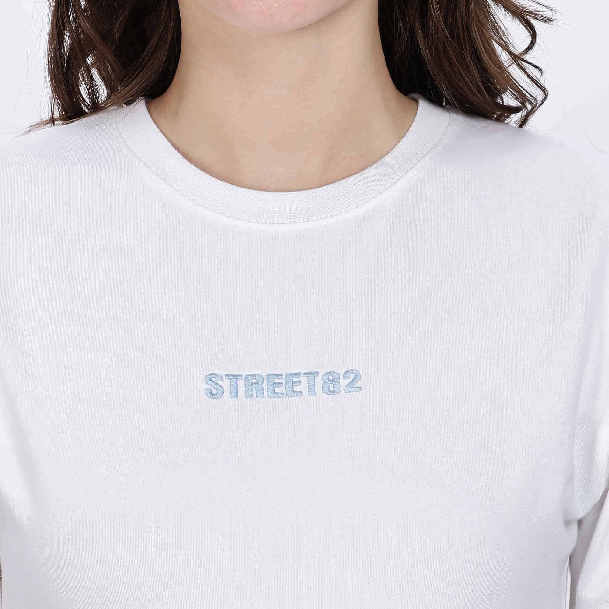 Half Sleeve Casual Crop Top with Embroidery Logo