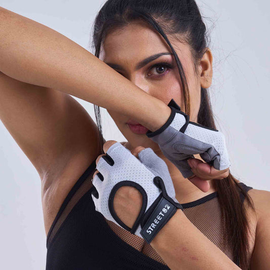 Fitness Half Finger Sports Gloves for Women, Coloured Back of Palm