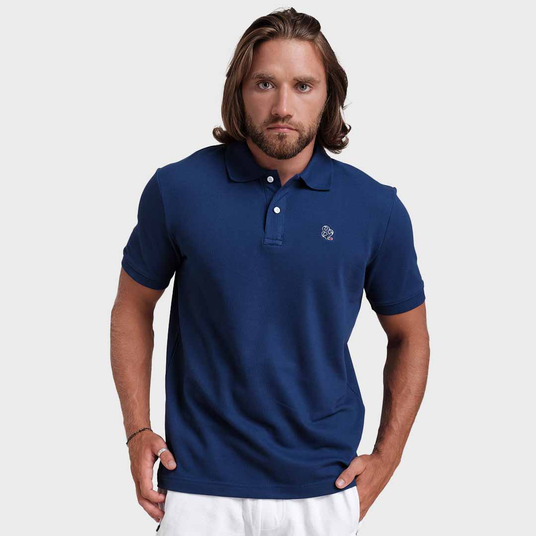 Essential polo collar