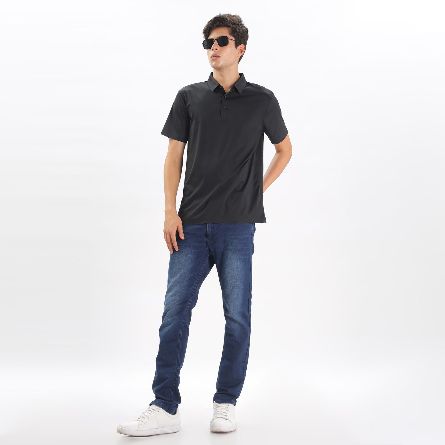 Men Polo Collar T-shirt with Seamless Sleeves