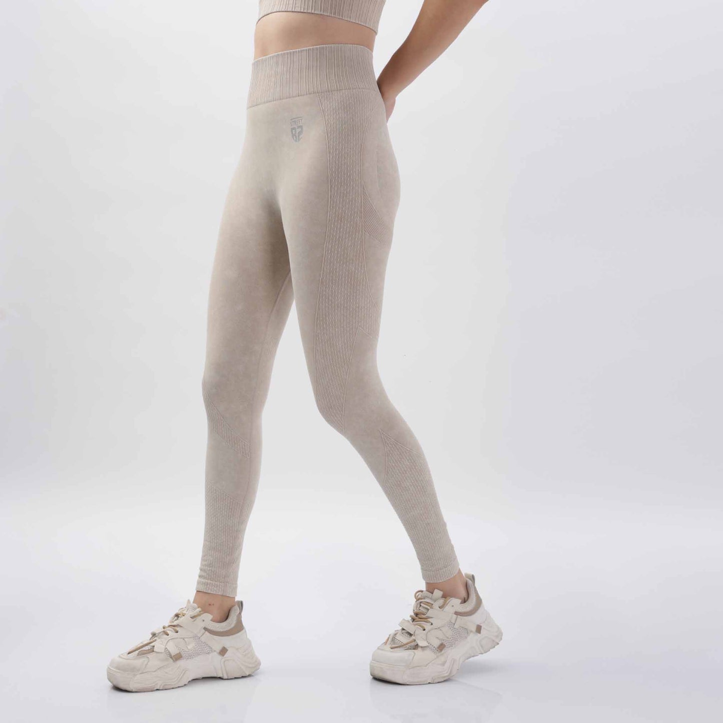 Solid fade look knitted High Waisted Gym Wear Leggings