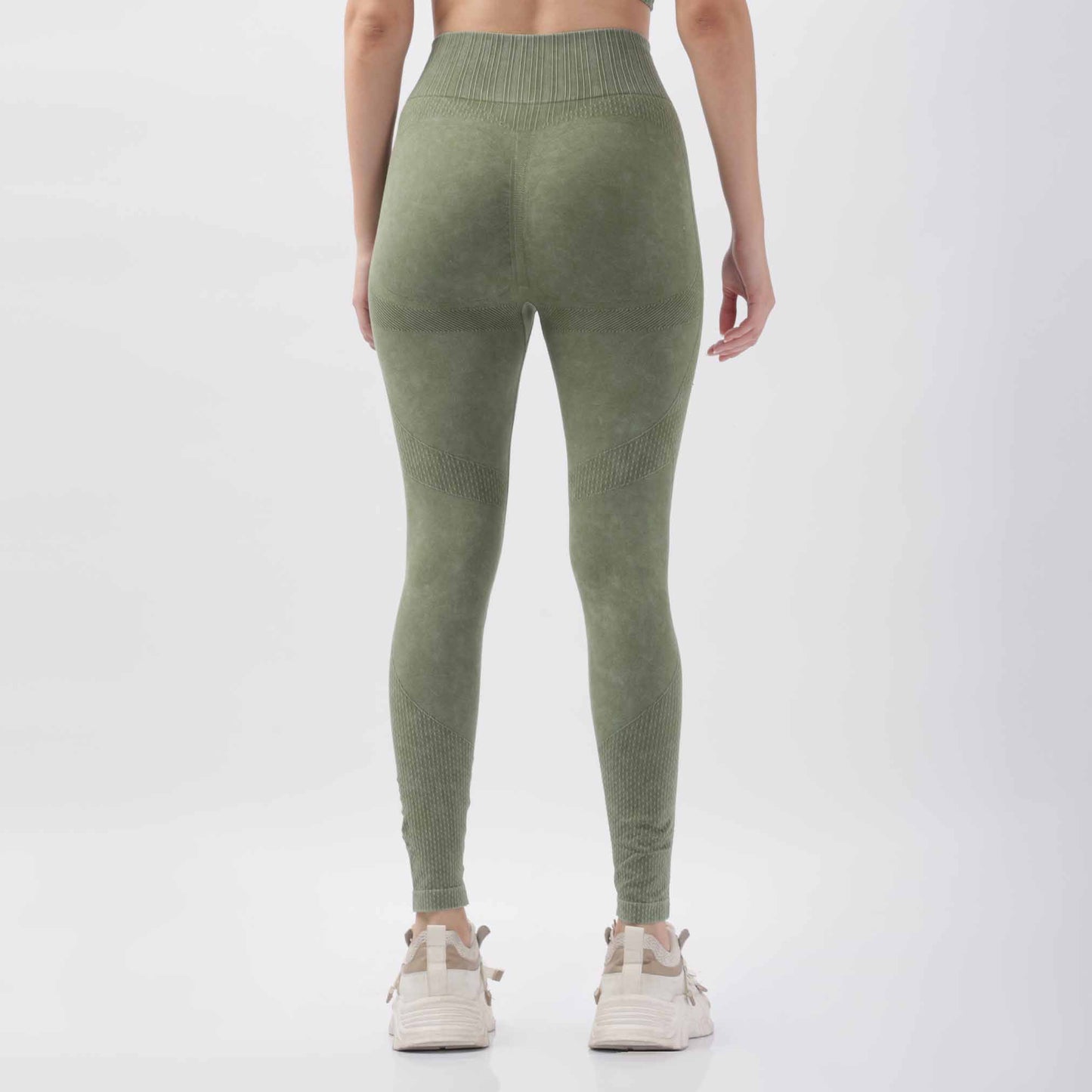 Solid fade look knitted High Waisted Gym Wear Leggings