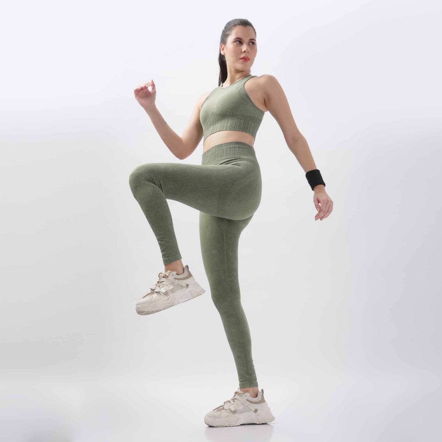 Solid fade look knitted High Waisted Gym Wear Leggings