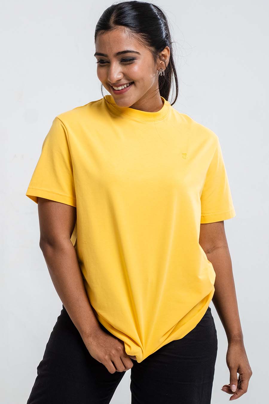 Ladies Plain 8 colors crew neck essential t-shirt