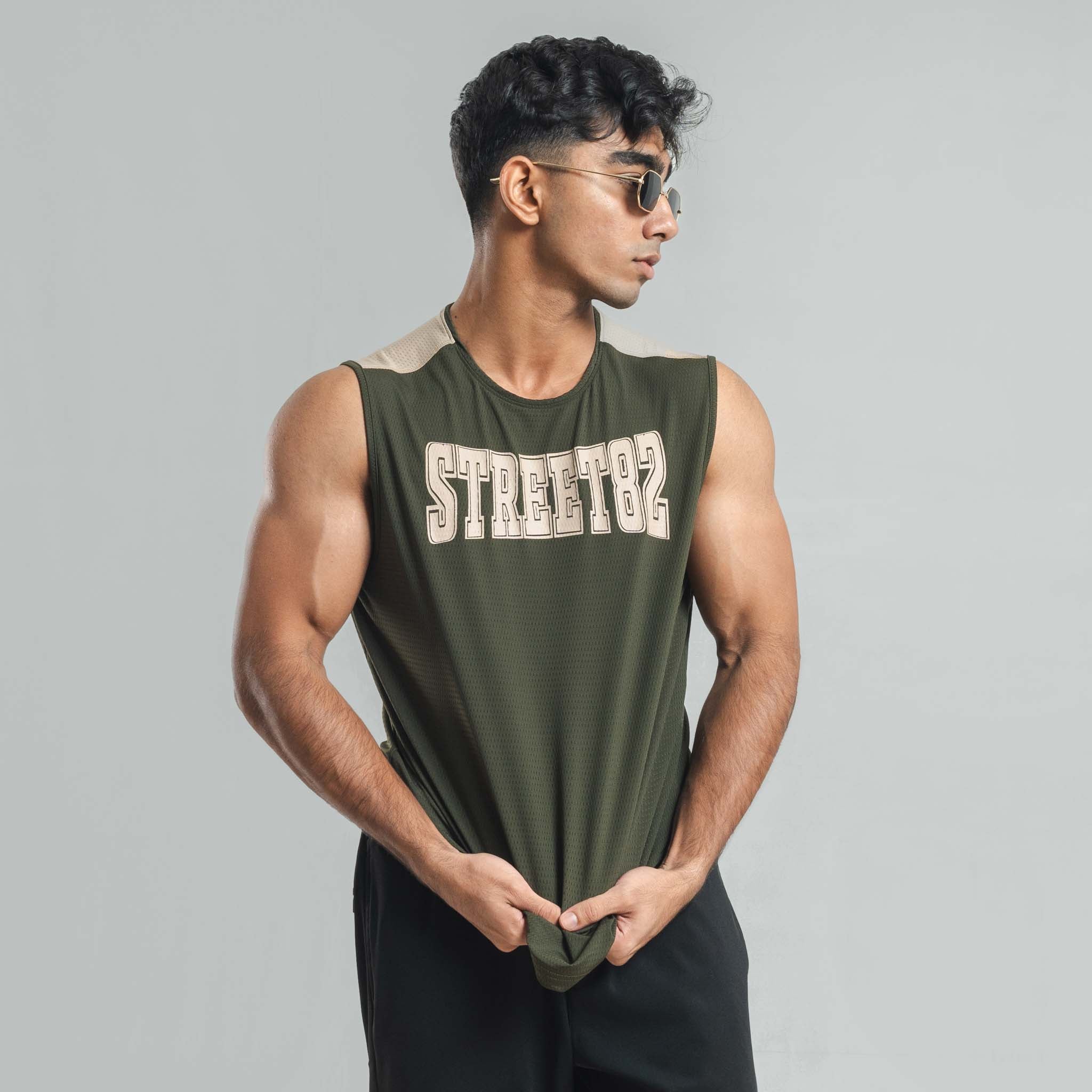 Gents Arm Cut T-shirt, Back Shoulder Contrast